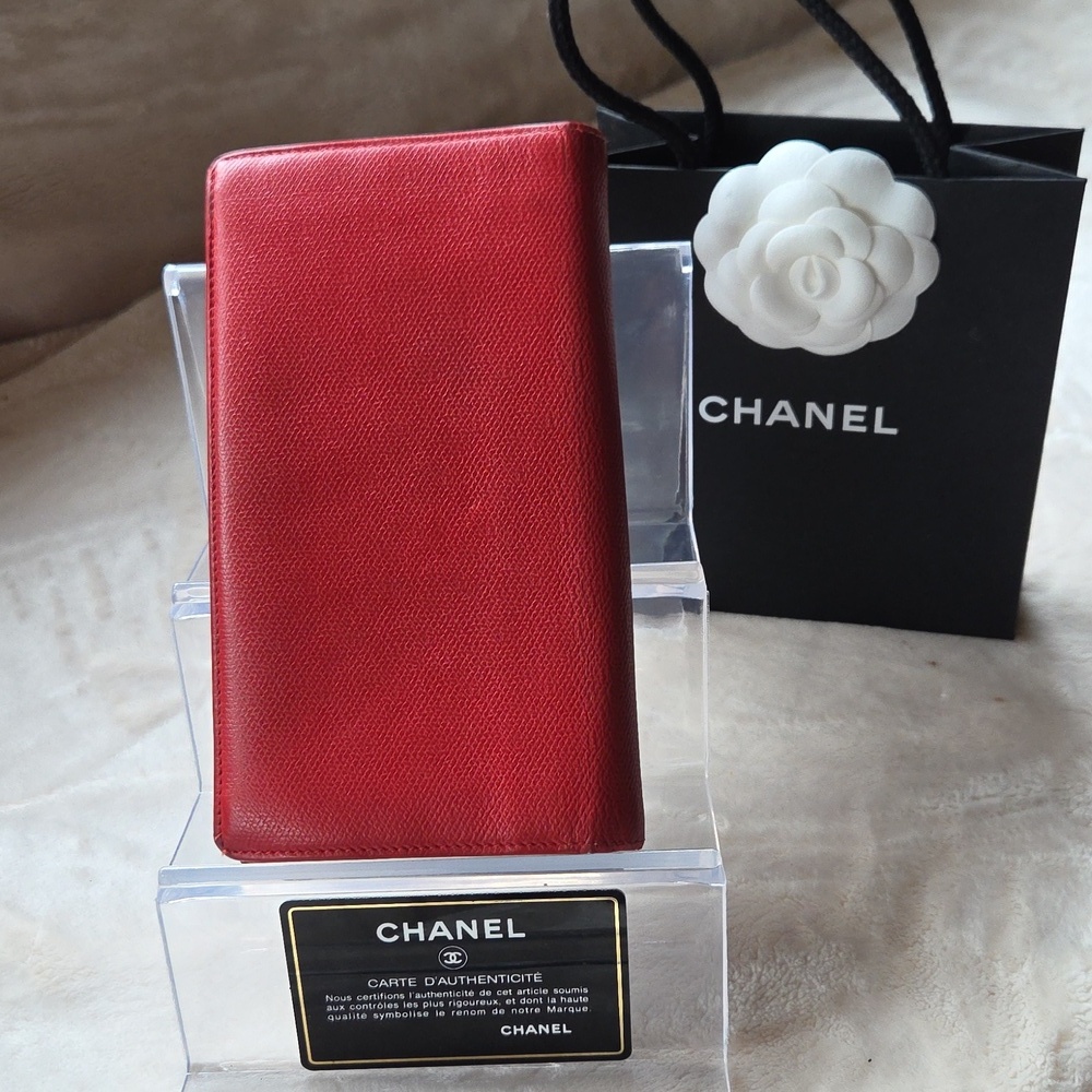 CHANEL Classic Red Wallet - Picture 7 of 8